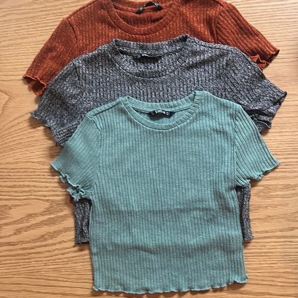 💥💥FINAL SALE💥💥NWOT ALL 3 TOPS ONE PRICE Short Sleeve Ribbed Crop Tops - Picture 1 of 6